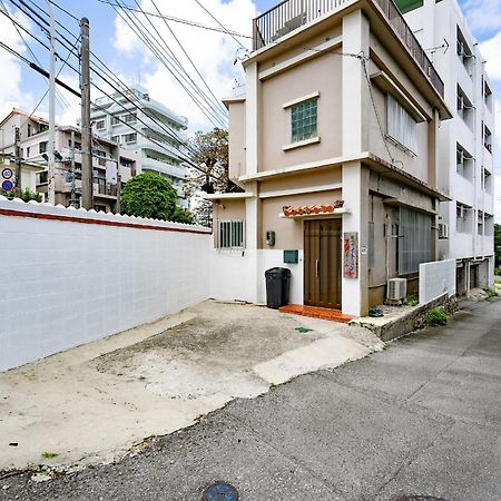 那覇市首里の一戸建て Exterior photo